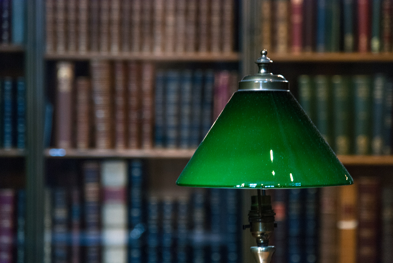 La Oferta de Empleo Público y los puestos que deben reclasificarse de Personal Laboral a Funcionario: Bibliotecario